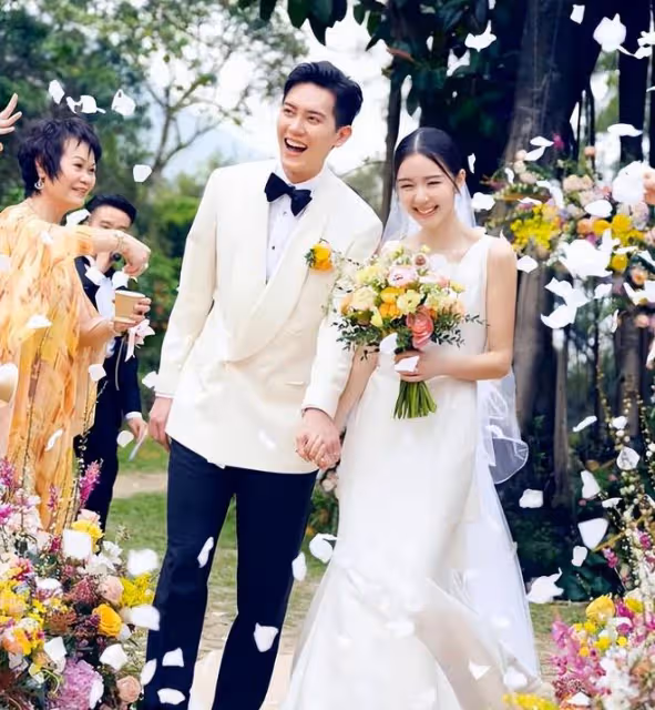 麥明詩結婚3個月,憔悴工作顯疲憊,婚姻和事業都抓在手裡的港姐