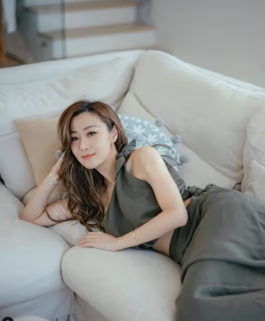 TVB女星偷食後離巢!豪華遊艇大曬黑色泳衣!與男友沒結婚計劃