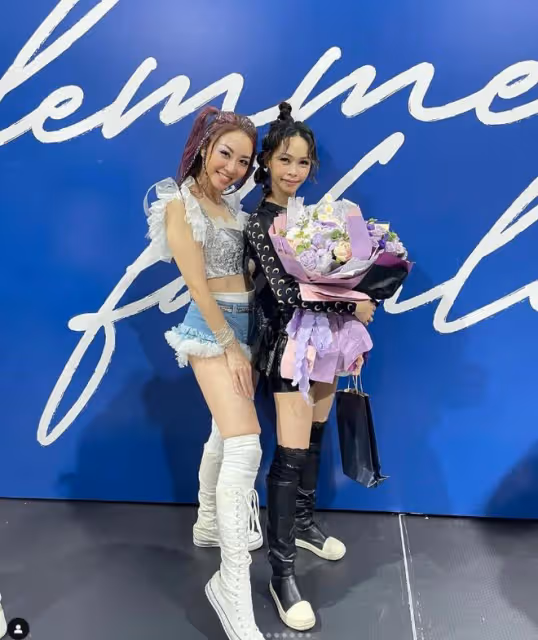 《極樂寶鑑》女星大曬近照，身材仍如少女！曾將兒子放洗衣機被批