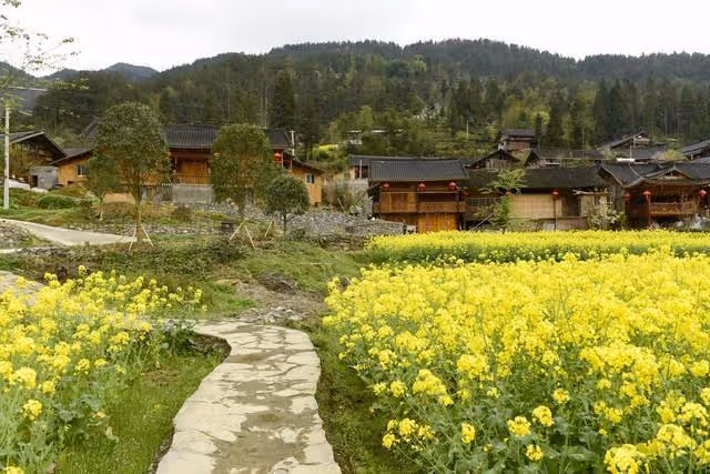 我給父母建房,妻子也要給她父母建,猶豫間弟弟的話,決定答應妻