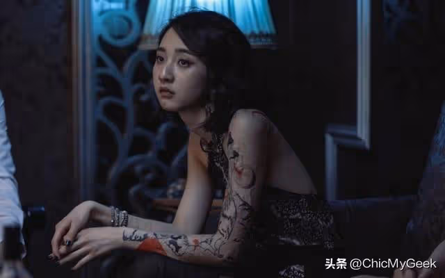 才主演了一部劇，她就被稱小周迅！