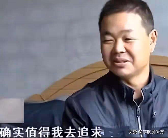 湖北美女攜癱瘓丈夫和女兒嫁鄰居,丈夫從中牽線!如今成人生贏家