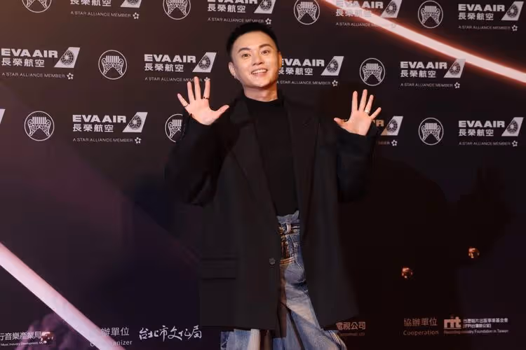 金曲紅毯｜許富凱好型　韓系品牌大膽玩創意