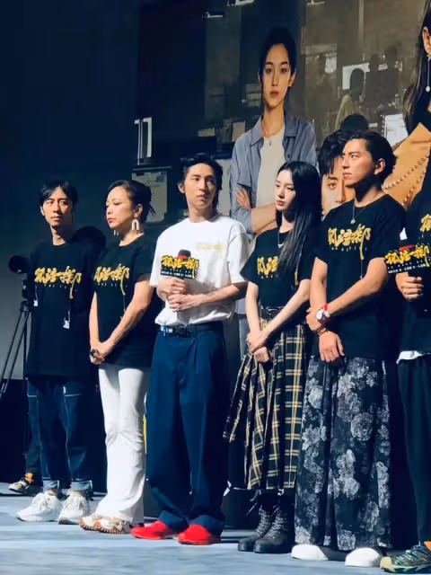 34歲知名男星翻車,懟粉絲語氣狂妄,曾合作金晨張藝興