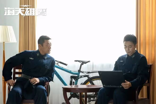 海天雄鷹:空中王子謝振宇僚機康延成,柳妮娜小公主為何選擇後者