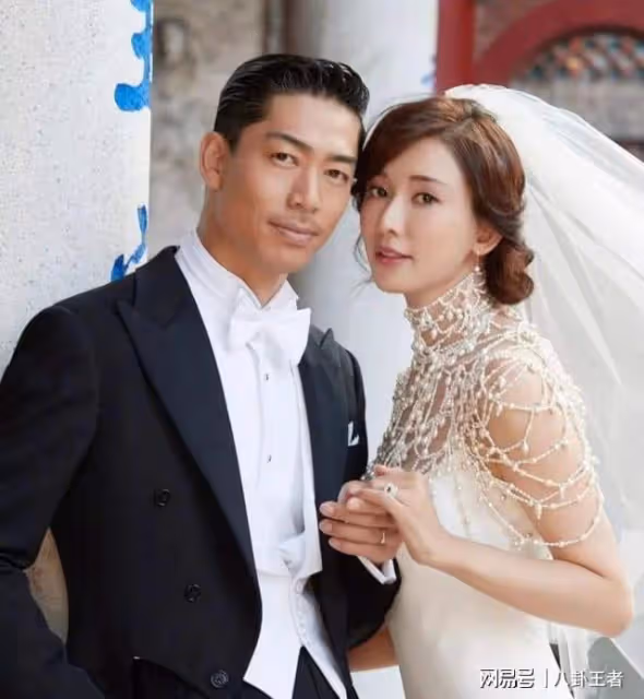 真不怪黑澤良平!林志玲日本開球,打扮日系強行裝嫩已變成日本人