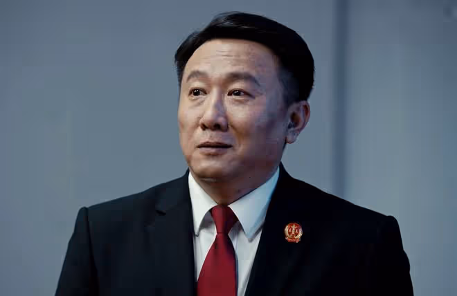 《執行法官》直到楚雲父親身份曝光，穆子風還不知，自己抱錯大腿