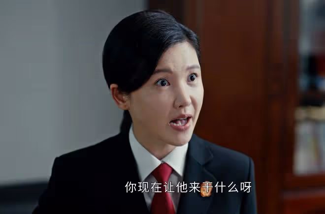 《執行法官》對董明寬容,對齊潤玉粗暴,楚雲的真面目真「醜陋」