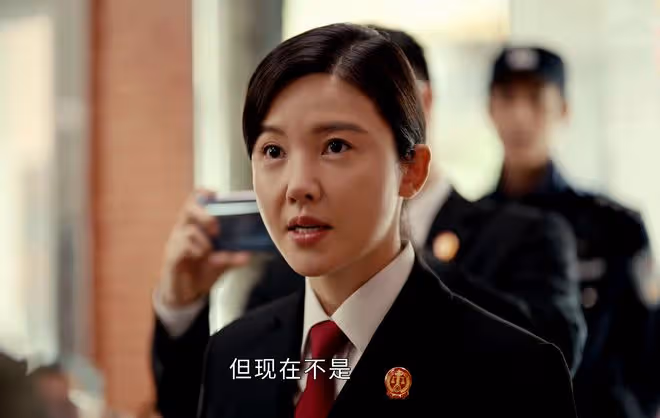 《執行法官》對董明寬容,對齊潤玉粗暴,楚雲的真面目真「醜陋」