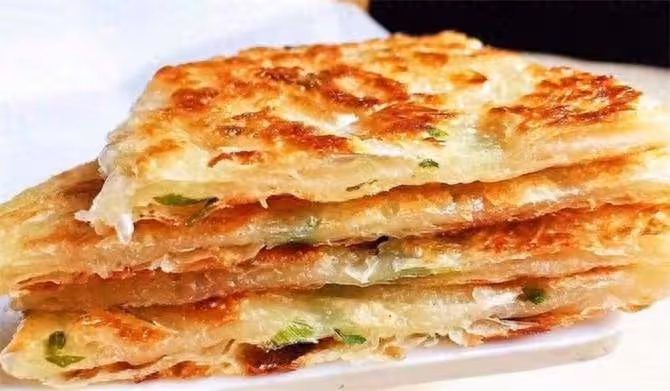 最快速蔥油餅做法,外酥里軟,不用餳面,涼了不硬,太節約時間了