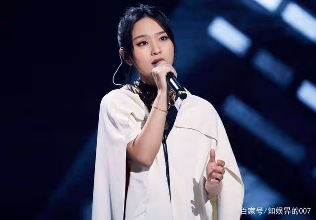 張國立的4個孩子,兒子是永遠的恥辱,女兒卻大紅大紫