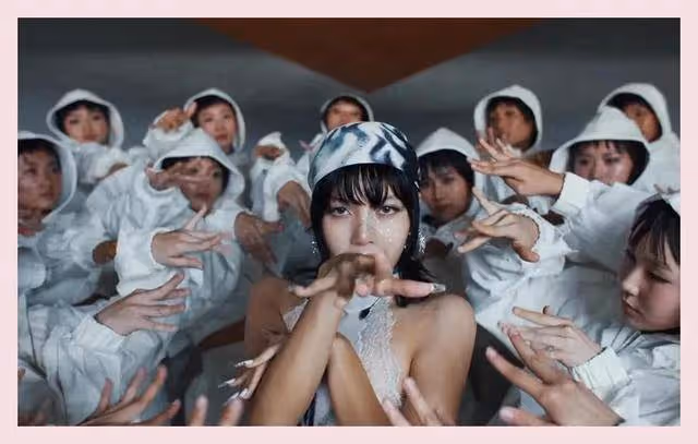Lisa新歌mv發布,她的牙縫好髒,Lisa歌詞夾帶私貨,提及日語和LV