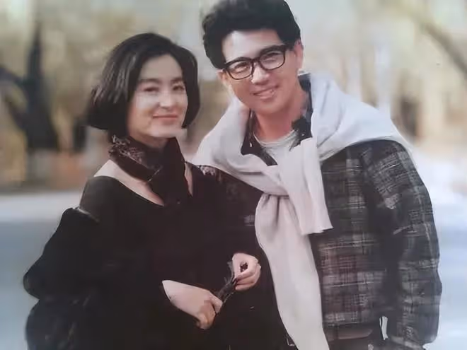 70歲林青霞女神變大媽，身材走形被群嘲，網友們別太苛刻了！