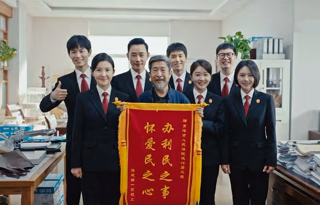 執行法官：直到方強差點被殺，還不知，並非陳啟倫最危險，是秦虹