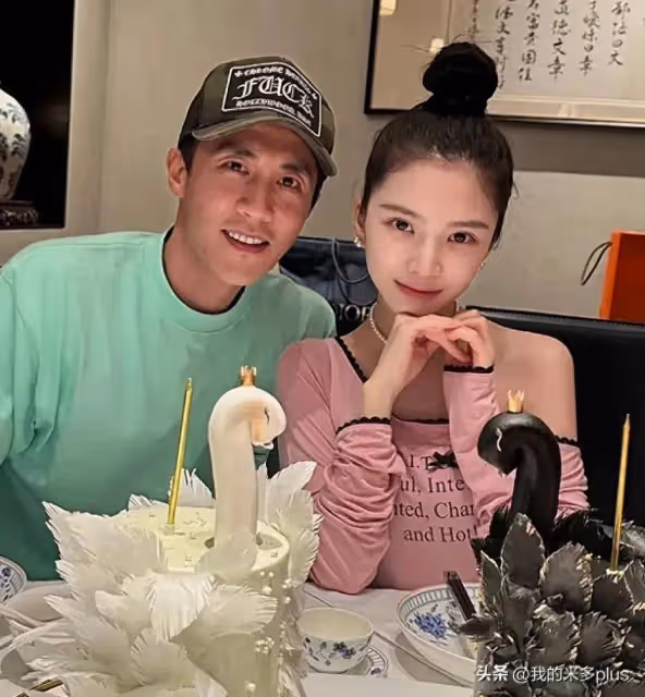 杜淳老婆去醫院做美容,王燦大方曬雷射美白過程,自誇皮膚好到爆