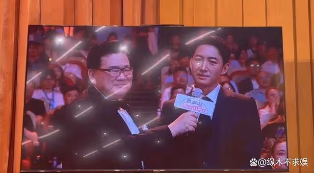 白玉蘭完整獎項出爐!周迅拿獎唐嫣卻落選,網友:不給年輕人機會