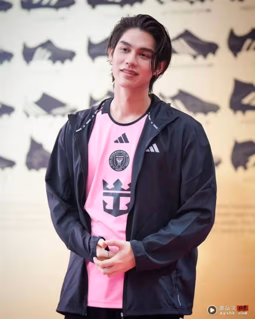 泰國超級男神被抓包「偷追」超辣港姐！被Bright害成「女性頭號公敵」
