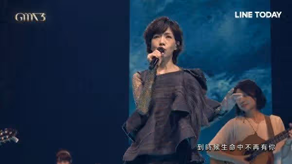 金曲獎/萬芳連唱4金曲致敬鄭華娟! 唱到最後1首…黃韻玲台下淚崩