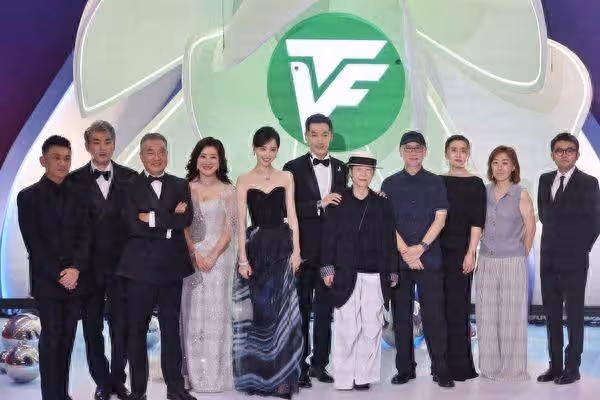 胡歌《繁花》白玉蘭奪「最佳男主角」 王家衛首戰影集抱回五獎
