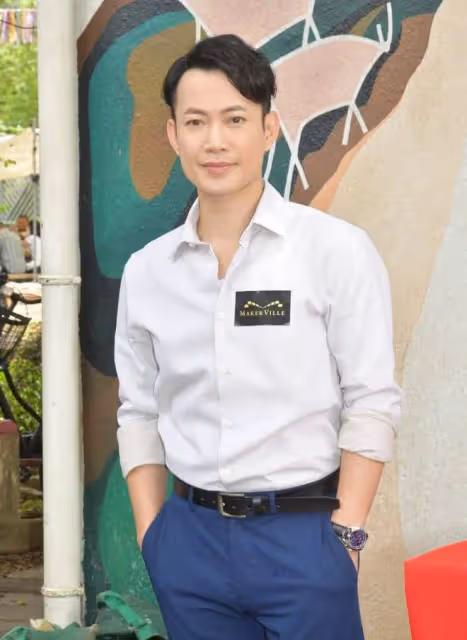 前TVB小生突然曬黑白照惹關注,網友擔心其情緒出問題,曾有一段婚姻