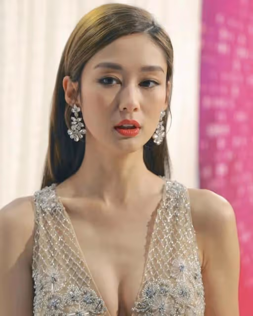 39歲TVB女星宣布復出拍戲,不介意性感演出,婚後曾多次抗拒拍吻戲