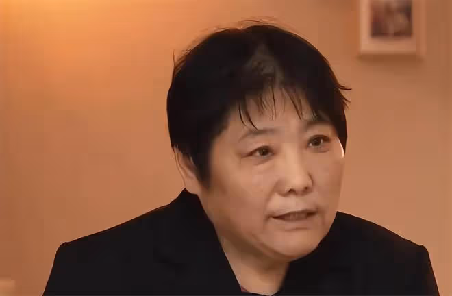 男子獨自照顧父母56年,父母去世後獲千萬遺產,大姐:必須平分