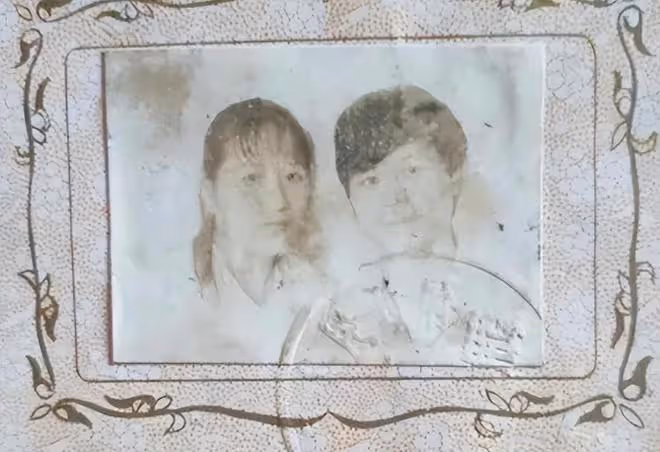 回顧湖南21歲姑娘見義勇為被捅9刀,小伙不離不棄34年,摯愛一人