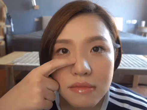 女子割雙眼皮失敗,無理取鬧要槍斃醫生,網友看過照片後:斃了