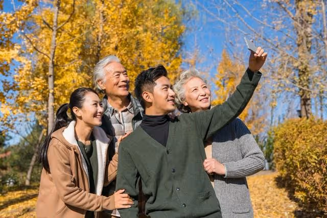 母親讓兒子兒媳AA制,兒子向著兒媳,我病了兒媳還說誰的媽誰伺候