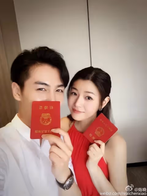 陳曉爆婚變後首露面,神情憔悴手上沒戴婚戒