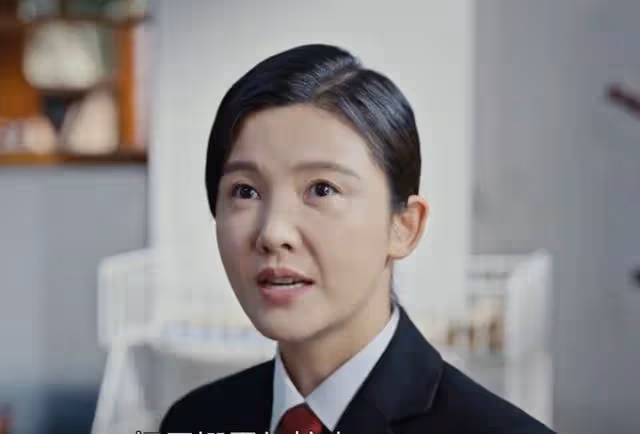 執行法官:董明入獄前一句話,齊麟慘遭停職調查,楚雲霸氣護夫