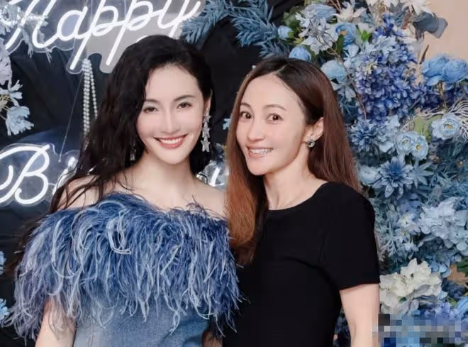 42歲姚笛罕見現身,自曝三年沒戲拍沒化妝,變化太大認不出