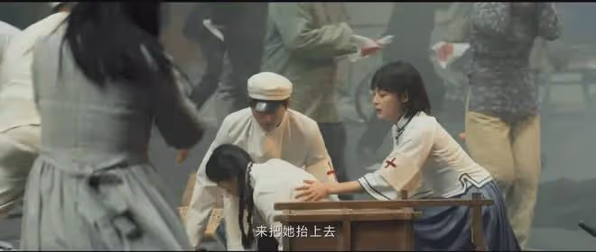 諜戰劇《孤戰迷城》首播,又一偶像神劇!黃景瑜表現一般辛芷蕾颯