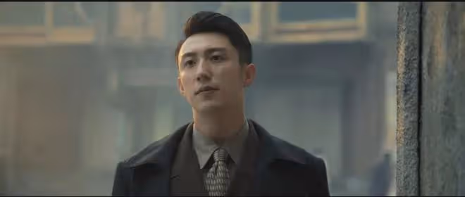 諜戰劇《孤戰迷城》首播,又一偶像神劇!黃景瑜表現一般辛芷蕾颯