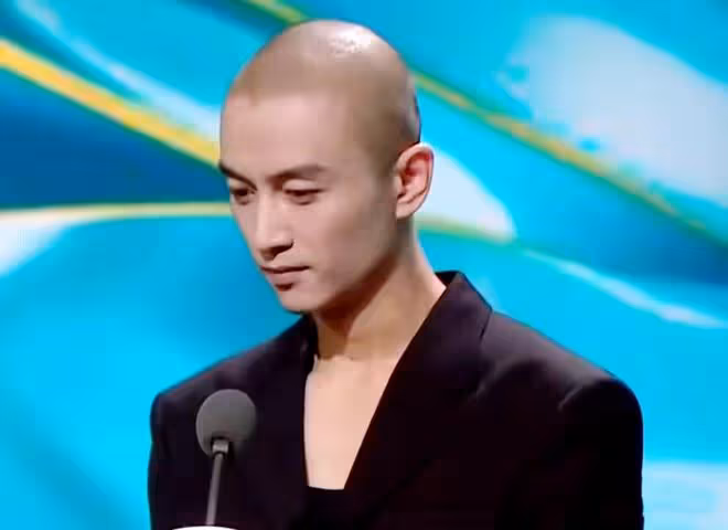 白玉蘭這一夜，《繁花》盛開，「珠圓玉潤」的劉亦菲，卻全場矚目