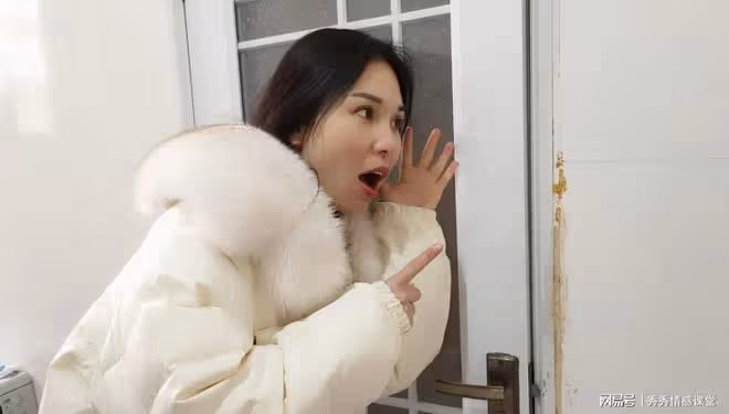 閨蜜帶我去做美甲,衛生間聽到一番對話後,我把閨蜜拉進黑名單