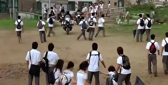 殘忍!青島三名學生禍害同學的漂亮母親,母子二人雙雙殞命