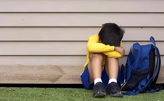 殘忍!青島三名學生禍害同學的漂亮母親,母子二人雙雙殞命