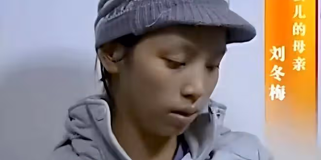 回顧醫生宣告早產兒夭折,護士隨手丟垃圾桶,家屬崩潰孩子還在動