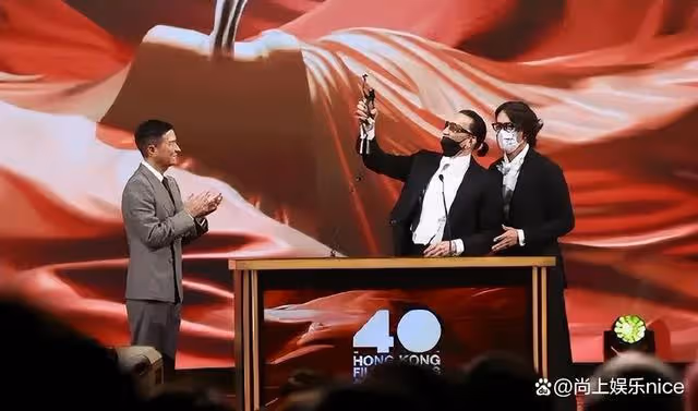 謝賢再傳喜訊！寶刀未老讓人敬佩，就連親兒子謝霆鋒都自嘆不如