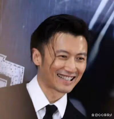 這一次,43歲素顏的謝霆鋒,給娛樂圈擦脂抹粉的男星上了一課
