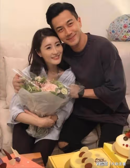 與李曉峰已分手?劉愷威為林夏薇慶生親密依偎,女方老公面露不悅