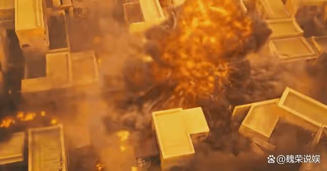 港片活了？謝霆鋒加歌神，《海關戰線》夏日爆紅！