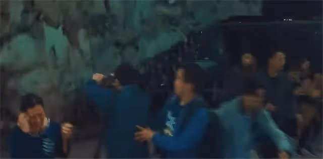 港片活了？謝霆鋒加歌神，《海關戰線》夏日爆紅！