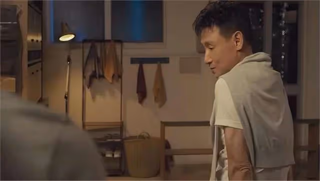 港片活了?謝霆鋒加歌神,《海關戰線》夏日爆紅!