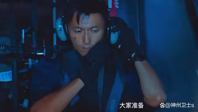 《海關戰線》票房日冠！謝霆鋒用實力說話，資本被「啪啪」打臉啦