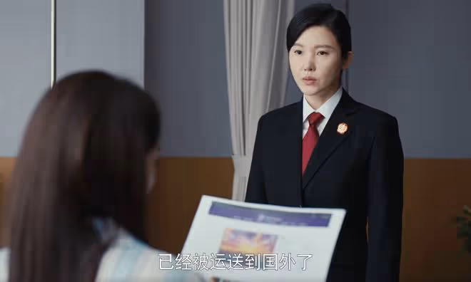執行法官：嚴迪寧毀掉右手，也不願給前夫500萬，楚雲又做錯？