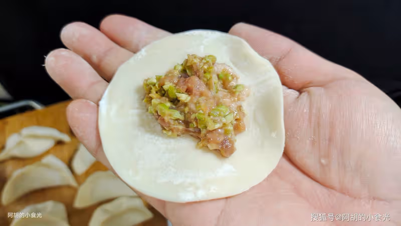 夏天包餃子,這個餡是首選!這才叫「夏日第一鮮」,時令蔬菜、鮮過韭菜