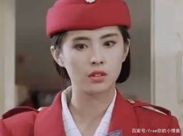 同樣穿「空姐服」,把劉亦菲關曉彤等人放在一起看,差別就出來了