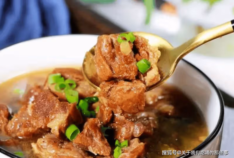 燉牛肉怎麼做更好吃?做好4個關鍵步驟,牛肉軟爛香濃,不腥不柴